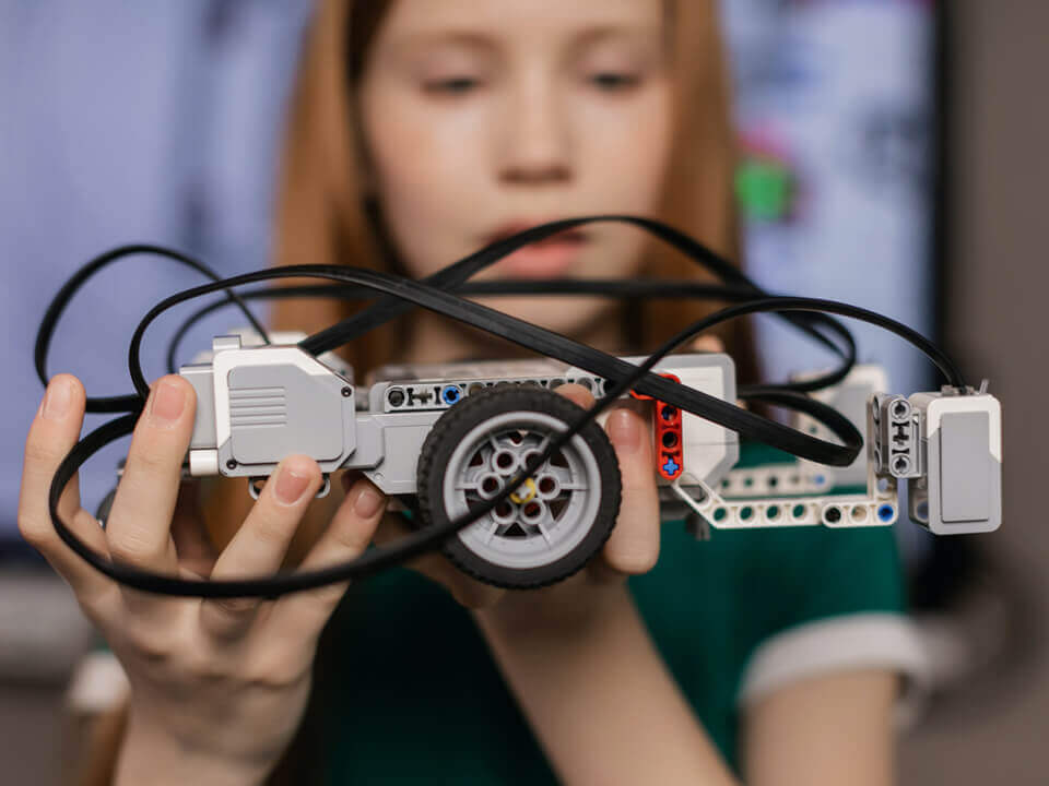 CodeFind E-Learning Video Eğitim Portalı Web Tasarım ve Yazılım Çalışmaları