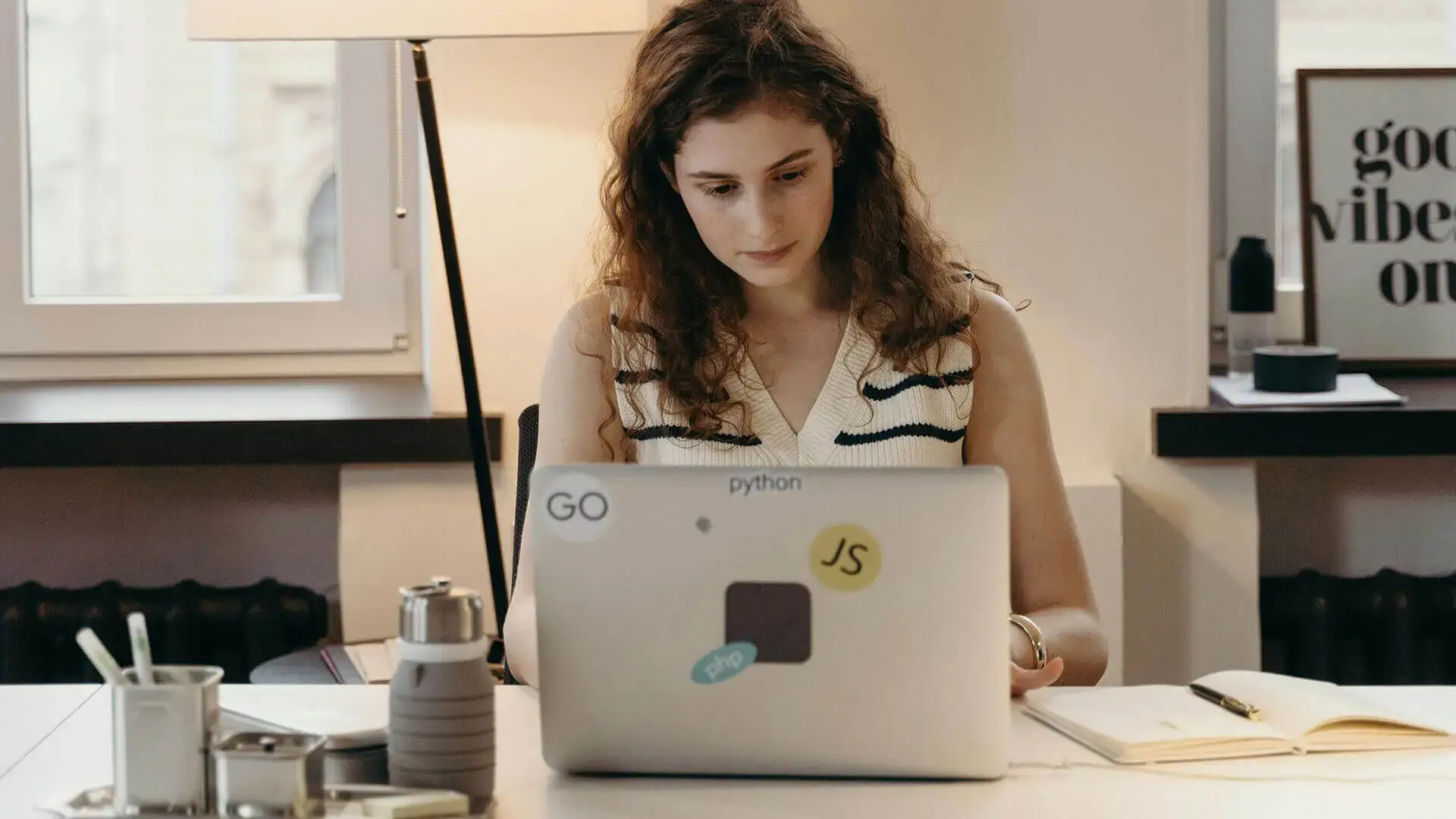 Dijital Başarının Temeli: Profesyonel Web Tasarım ve Web Yazılım Çözümleri