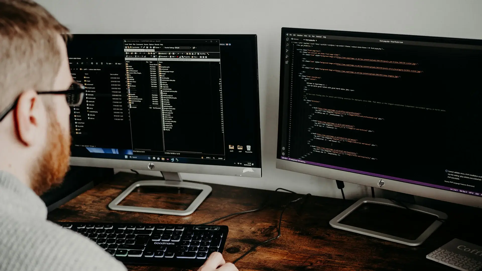 Özel Web Yazılım mı Hazır Sistem mi? İşletmeler İçin Gerçek Karşılaştırma